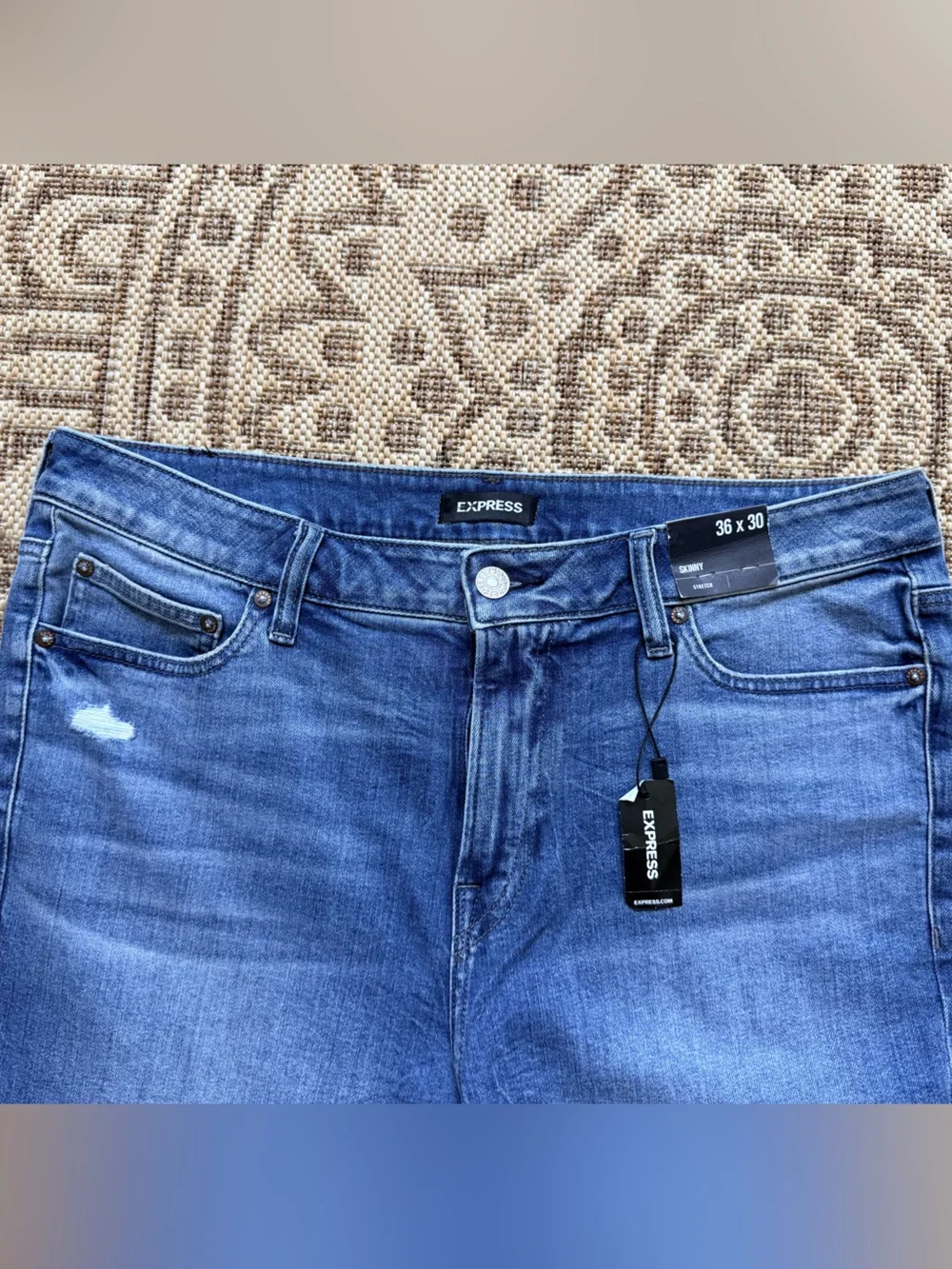 NWT Express Mens Stretch Skinny Jeans Size 36/30 (37 X 28) Distressed New